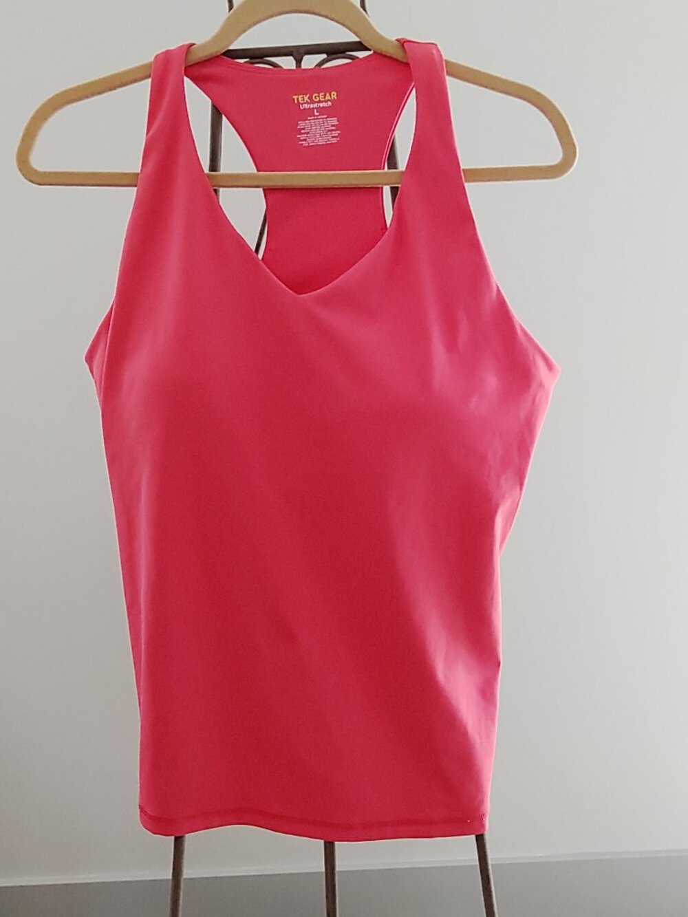Women's Tek Gear® Ultrastretch Built-In Bra Racerback Tank Top Active Coral L